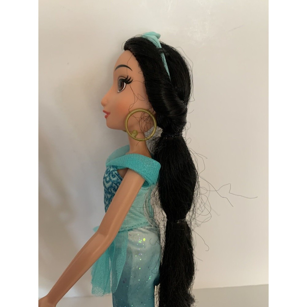 Disney Princess Shimmering Dreams Jasmine and Hasbro Aladdin Dolls - Picture 10 of 12